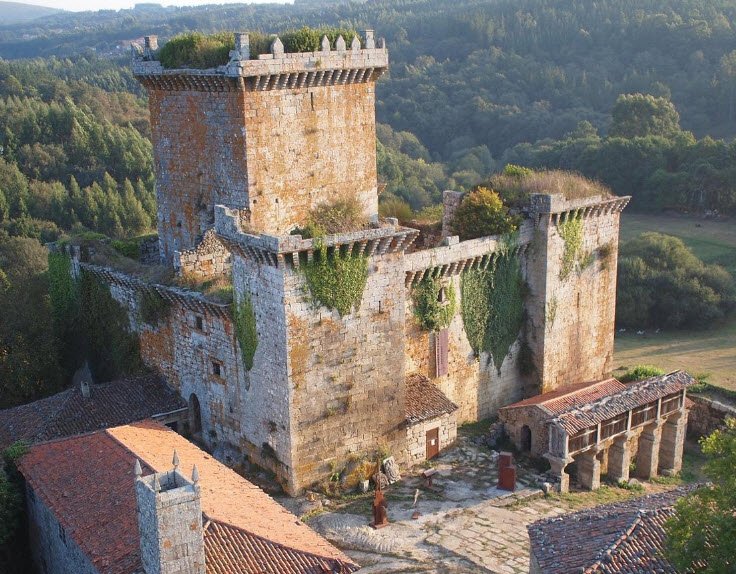 Castelo da Pobra de Burón, Spain